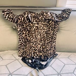 Corset story cheetah print corset with overbust and ruffle sleeves.